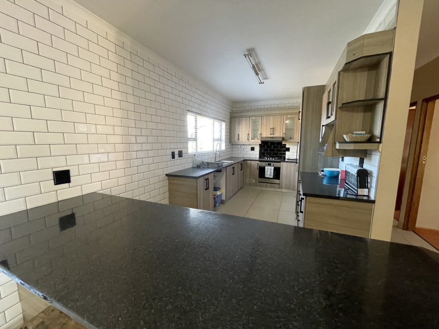 3 Bedroom Property for Sale in Cambridge West Eastern Cape